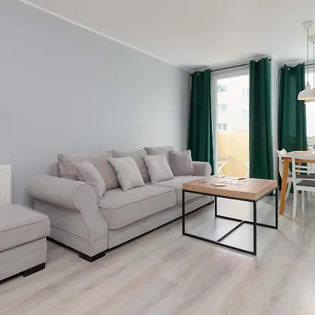 Bright Close To The By Renters Gdynia