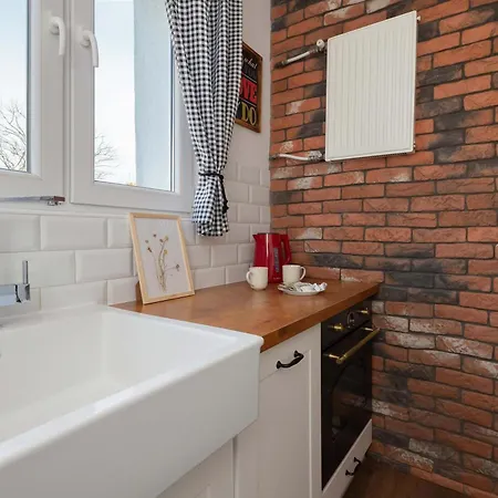 Apartment Bright Close To The By Renters Gdynia